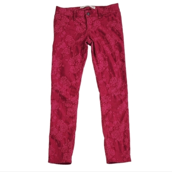 Abercrombie & Fitch Denim - Abercrombie & Fitch burgundy Skinny Pants